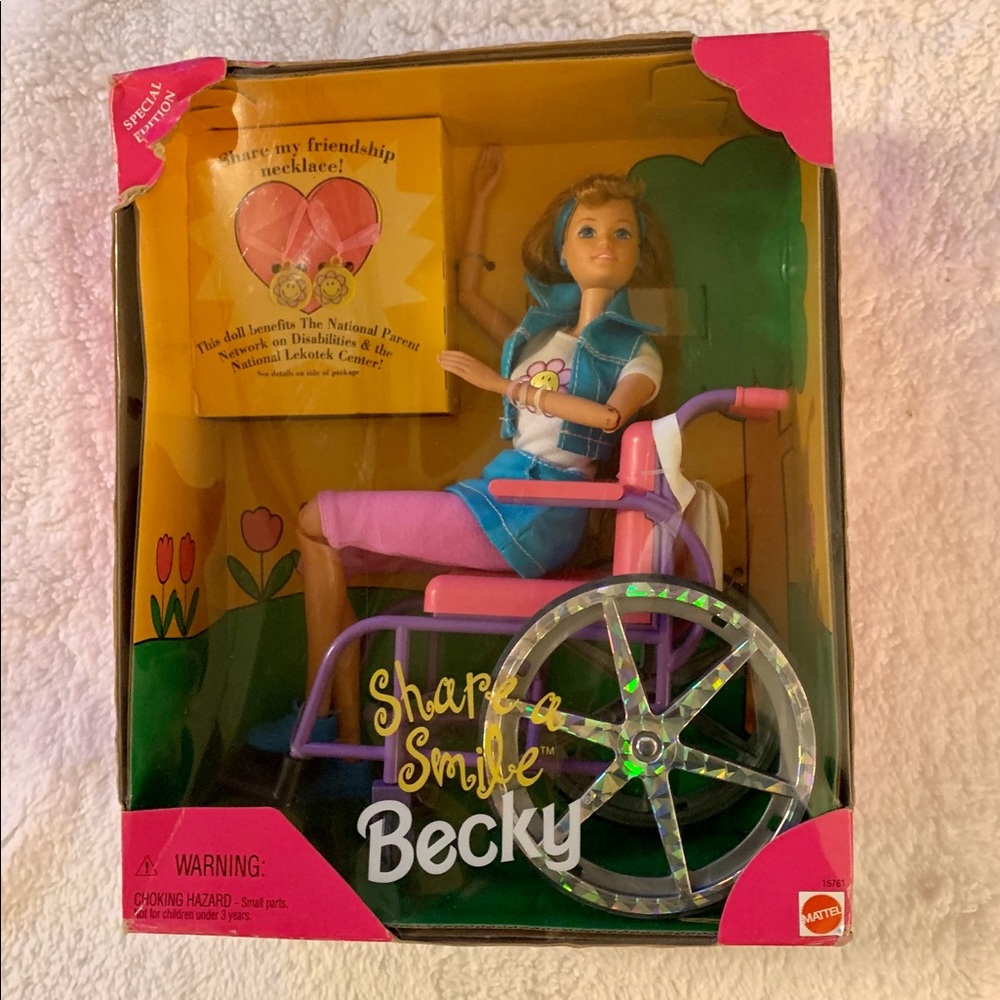😊Share a Smile Becky (1996) Barbie still in box😊